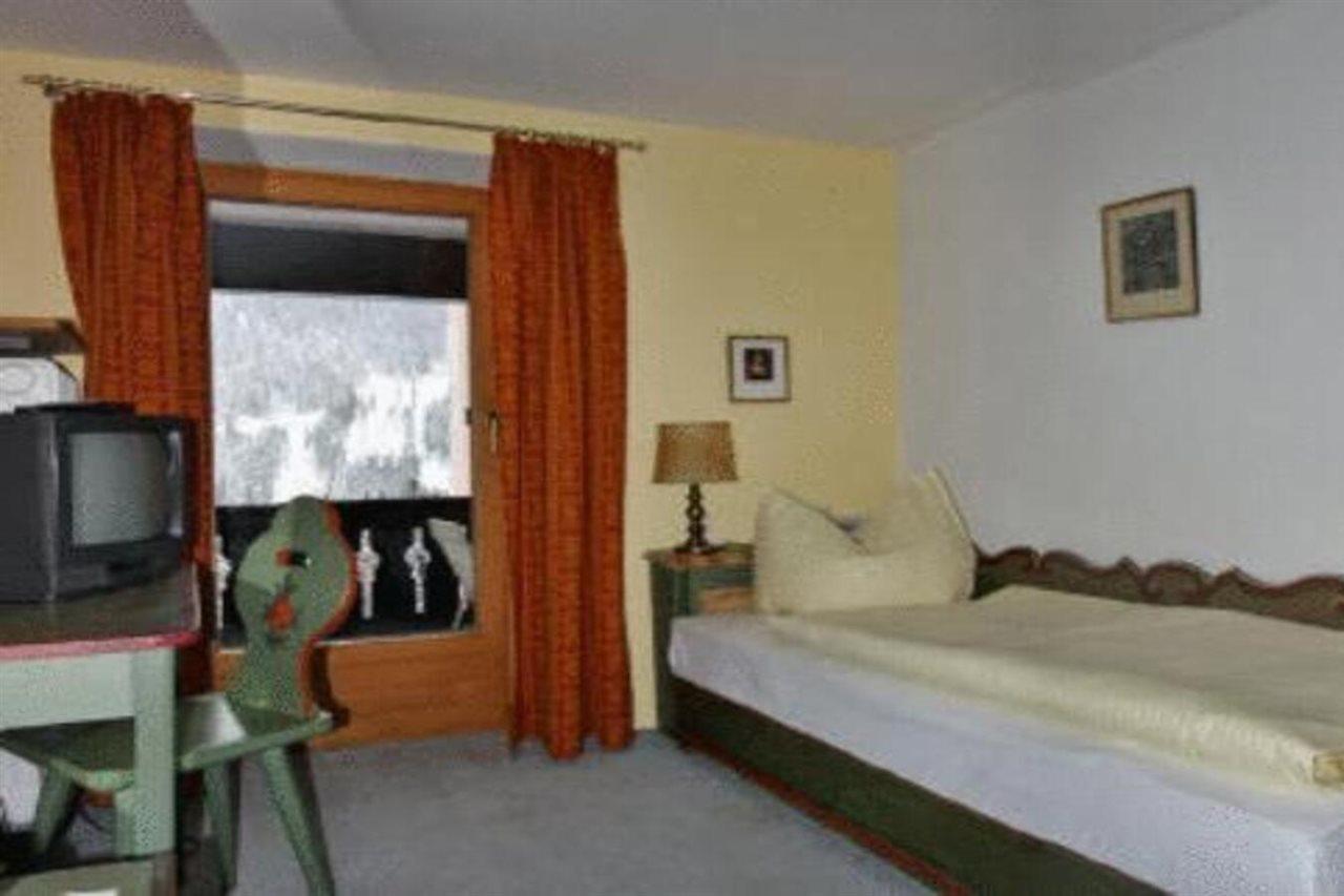 Hotel Mooserkreuz Sankt Anton am Arlberg Room photo